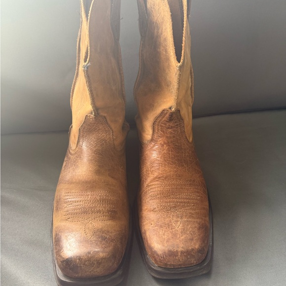 Ariat Two-Tone Leather Western Boots - Picture 2 of 11